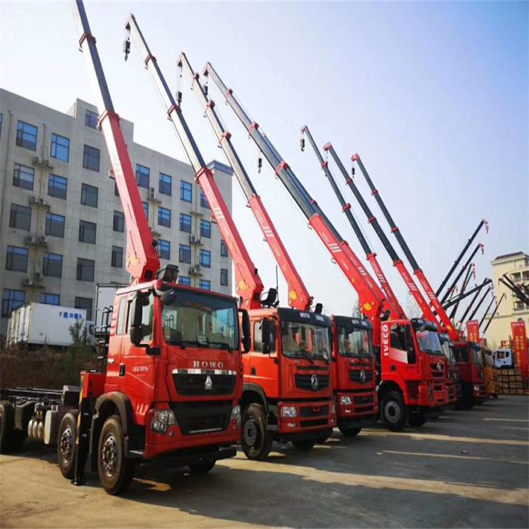 黄冈租专业吊车电话