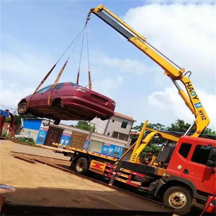 黄冈吊车救援小汽车怎么吊