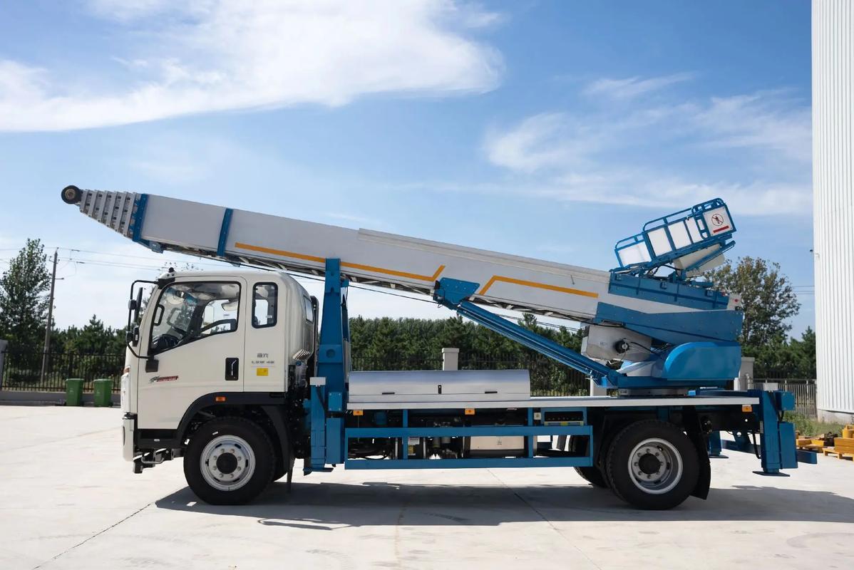 黄冈云梯上料车租赁费用